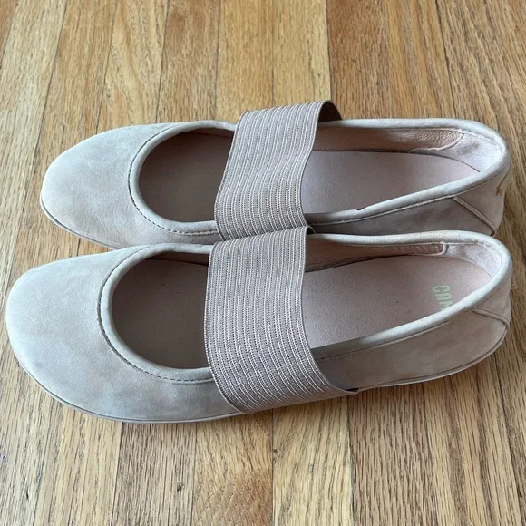 Camper Beige Flats with Elastic Strap - Picture 8 of 8